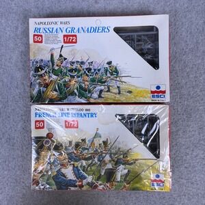 Lot of 2 ESCI 1/72 Napoleonic Wars French Line Infantry and Russian Grenadiers
